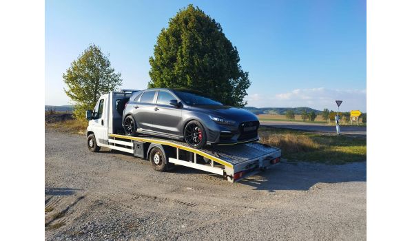 W Hazerswoude-Dorp, 2396 – Pomoc przy awarii samochodu. Sprawna pomoc drogowa dla kierowców w pobliżu dróg N199, N226, N237.