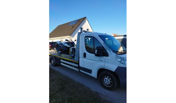 W Overveen, 2051 – Pomoc przy awarii samochodu. Sprawna pomoc drogowa dla kierowców w pobliżu dróg N205, N208, N201.