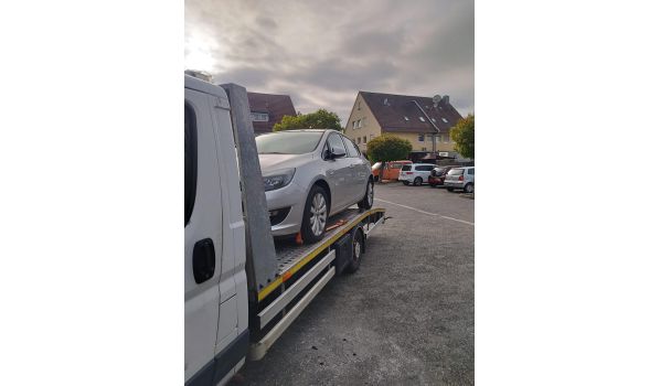 W Tegelen, 5928 – Pomoc przy awarii samochodu. Sprawna pomoc drogowa dla kierowców w pobliżu dróg N271, N292, N556.