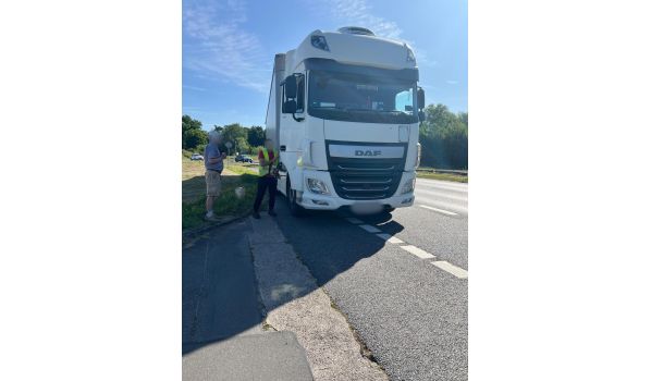 Pomoc drogowa dla ciężarówek w Knokke, 8301 w pobliżu autostrady A11. Szybka pomoc przy awariach na ważnej trasie.