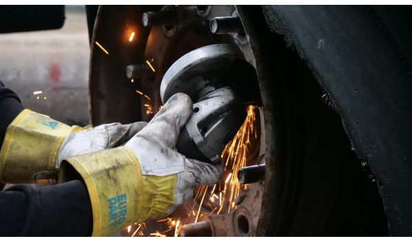 22-470 Szczebrzeszyn, mobilna wulkanizacja dla naczepy o rozmiarze 385/55 R22.5