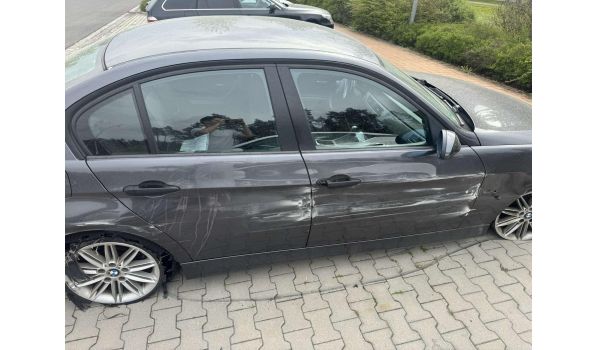 41-300 Dąbrowa Górnicza, wymiana opony po uszkodzeniu ogumienia na parkingu 