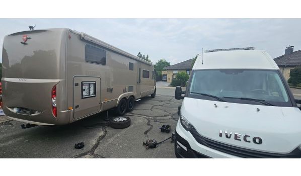 37-460 Pysznica, wymiana opony w naczepie o rozmiarze 385/65 R22.5 na pasie awaryjnym 37-460 Pysznica, wymiana opony w naczepie o rozmiarze 385/65 R22.5 na pasie awaryjnym