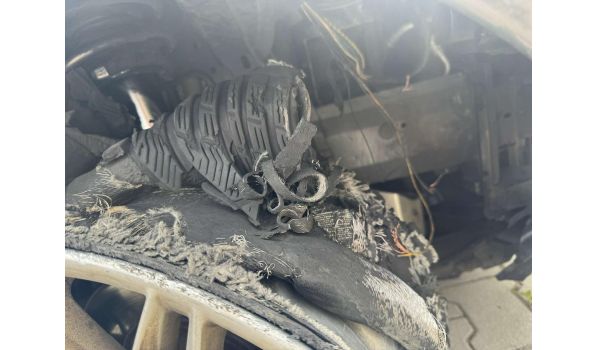 15528 Spreenhagen, mobilny serwis opon dla pojazdu z uszkodzoną oponą na obszarze miejskim