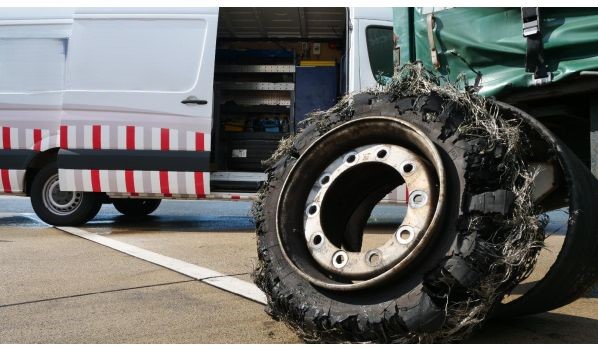 26209 Hatten, mobilny serwis opon w rozmiarze 445/45 R19.5