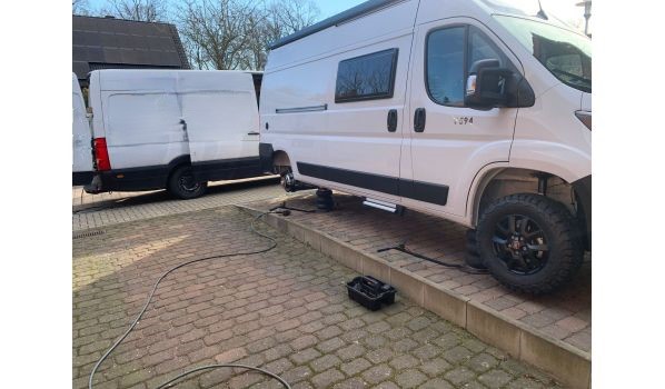 46348 Raesfeld, mobilny serwis opon po rozerwaniu opony w rejonie interwencji