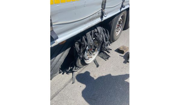 07570 Weida, Serwis opon przyczepy na parkingu