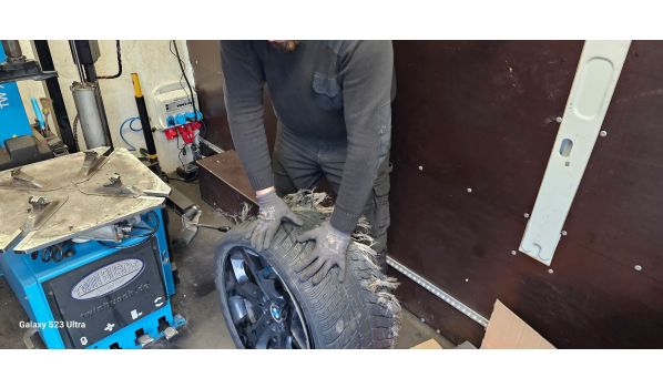 46240 Eigen, mobilny serwis opon dla BMW na drodze
