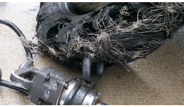 94060 Pocking, Wymiana opony ciężarówki na parkingu