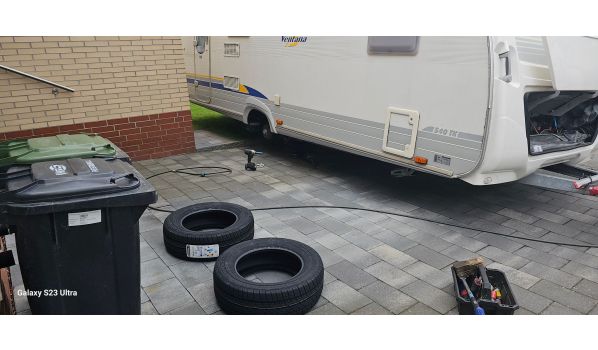 45731 Waltrop, mobilny serwis opon dla przyczepy kempingowej w terenie zabudowanym